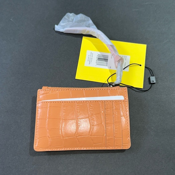 🔥🔥NEW Marc Jacobs Orange Croc Embossed Leather Snapshot Zip Wallet Card Holder - Picture 2 of 5